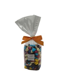 Black chocolate "dragée" (sugared almond)