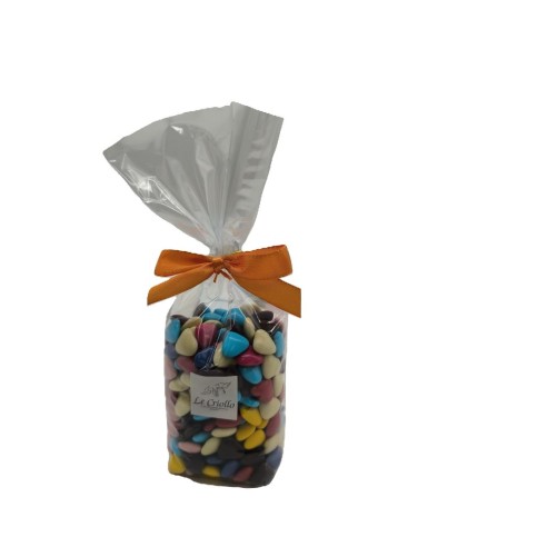 Black chocolate "dragée" (sugared almond)